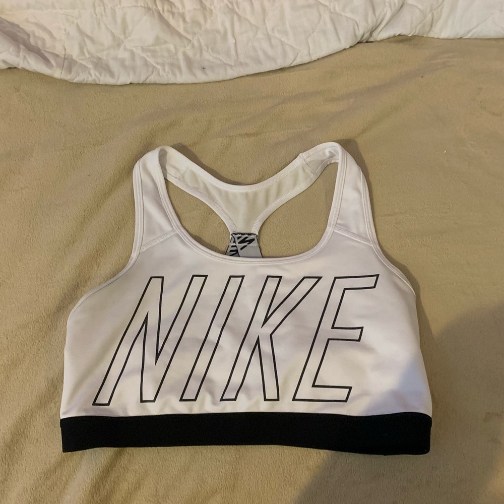 NIKE SPORTS BRA